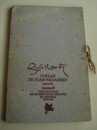 Coplas de Juan Panadero. Ao 1949-1977 / Vida bilinge de un refugiado espaol en Francia. Ao 1939-1940. Carpeta de cartn con dos libros