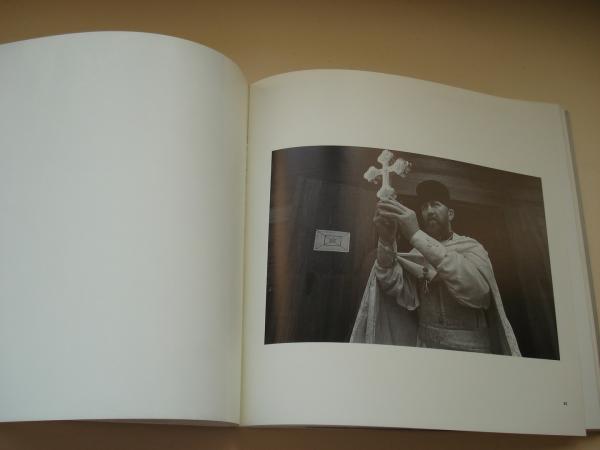 GRABARKA. O MONTE DAS 6.000 CRUCES. Unha peregrinacin ortodoxa a Polonia. Fotografas. Museo das Peregrinacins, Santiago de Compostela