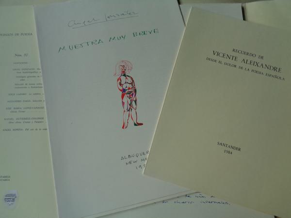 PEA LABRA. Pliegos de poesa, n 52. Otoo 1984. Carpeta con 5 cuadernos en pliegos + 1 dptico