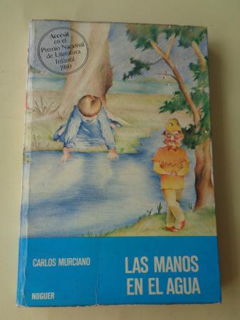 Las manos en el agua