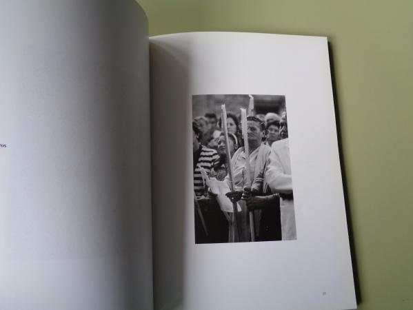 UN TESOURO INVISIBLE. Fotografas