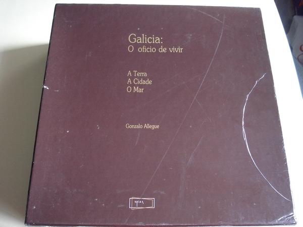3 Volumes en estoxo da Coleccin Galicia: O oficio de vivir. A Terra / A Cidade / O Mar (Textos en galego-espaol-english)